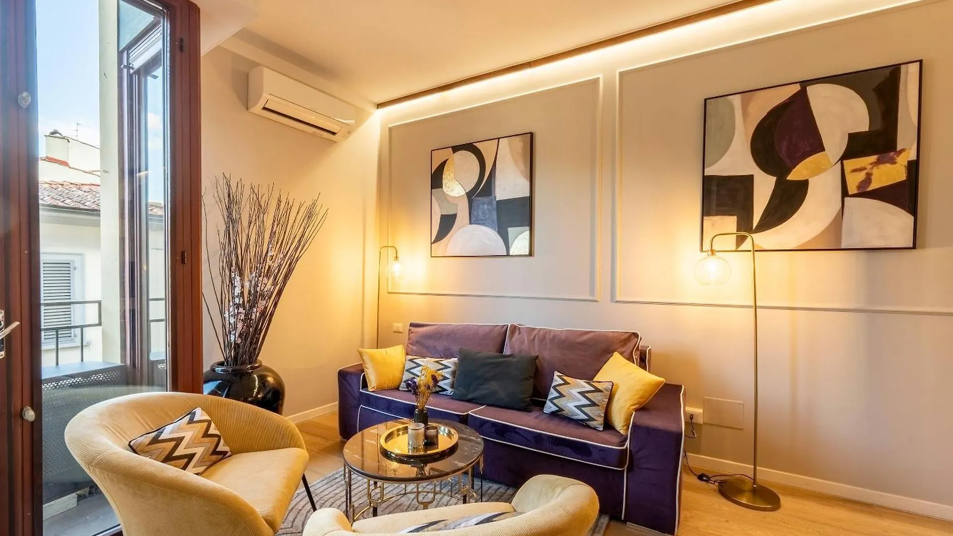 Apartment Genteel Home Teatro Verdi Florence Italy